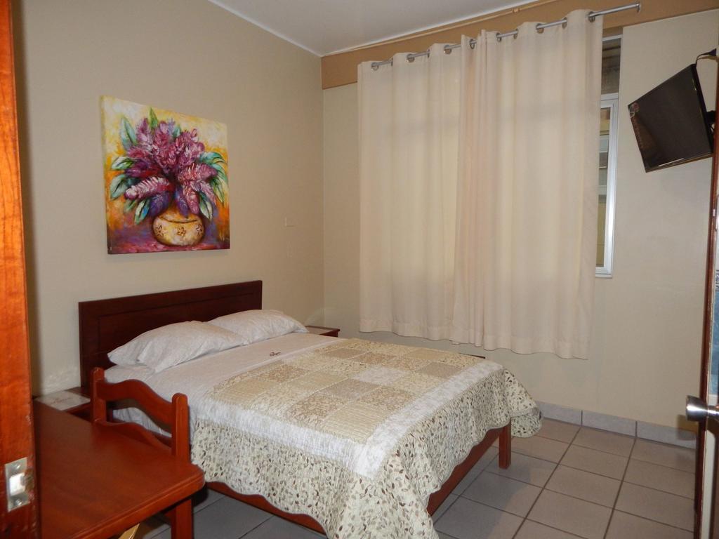 Hotel Suyox Tarapoto Room photo