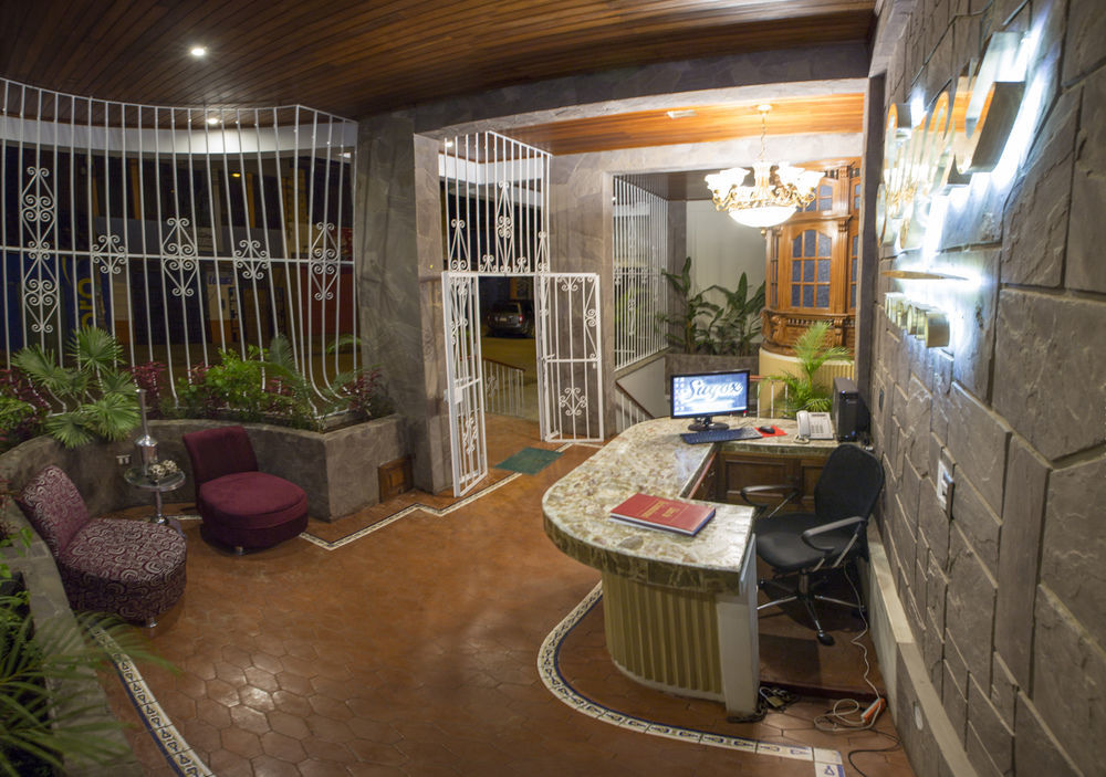 Hotel Suyox Tarapoto Exterior photo
