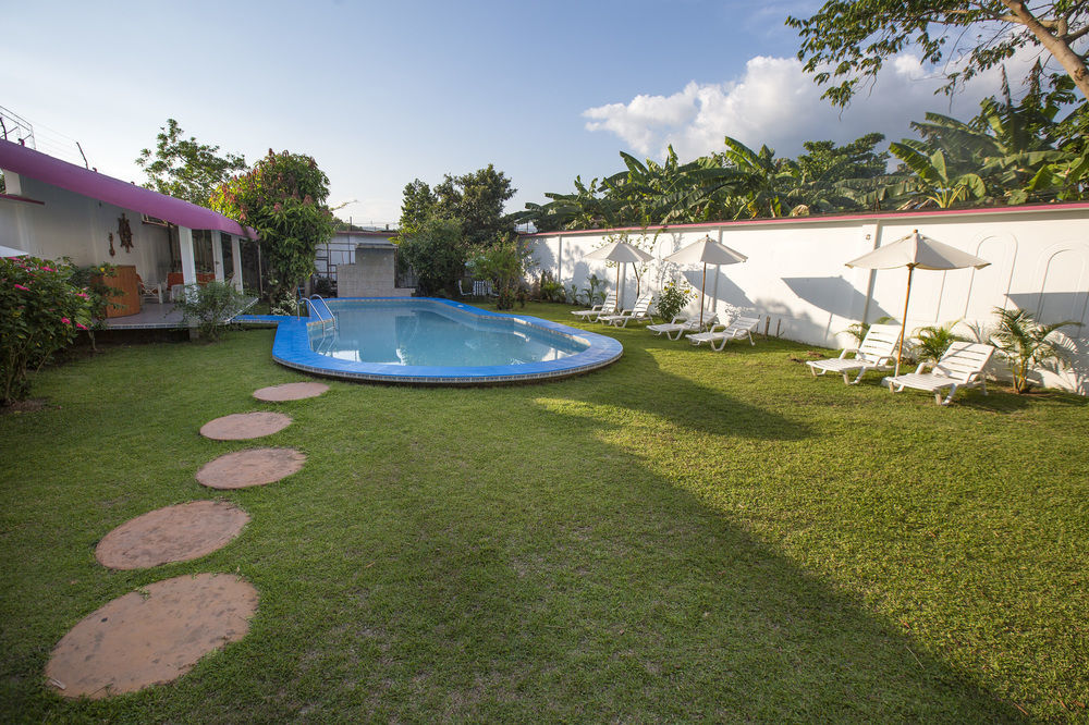 Hotel Suyox Tarapoto Exterior photo
